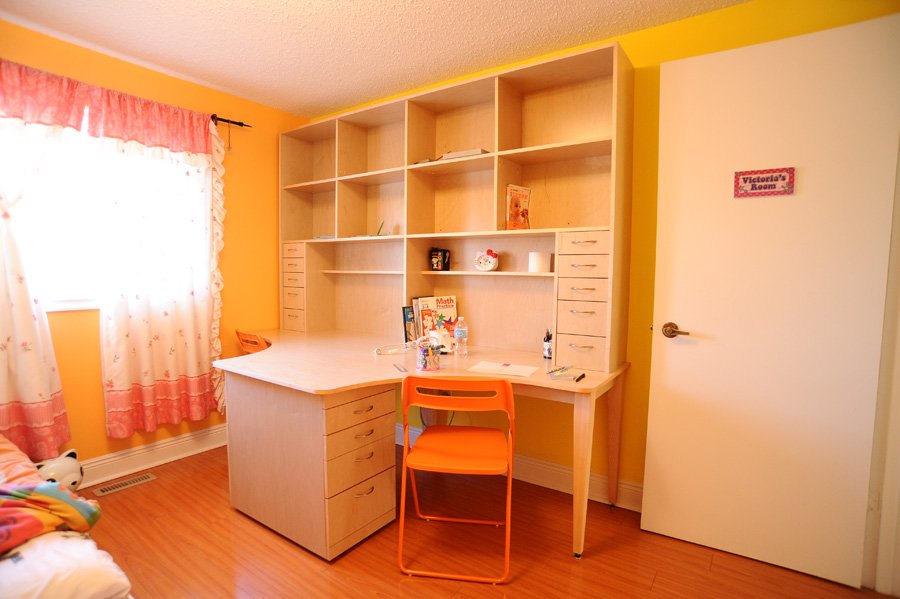 Study Desk with built-in bookcase
