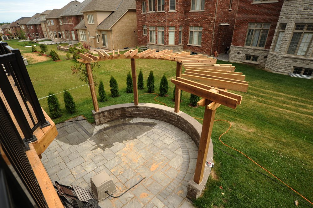 Cedar high deck and Half-round Pergola