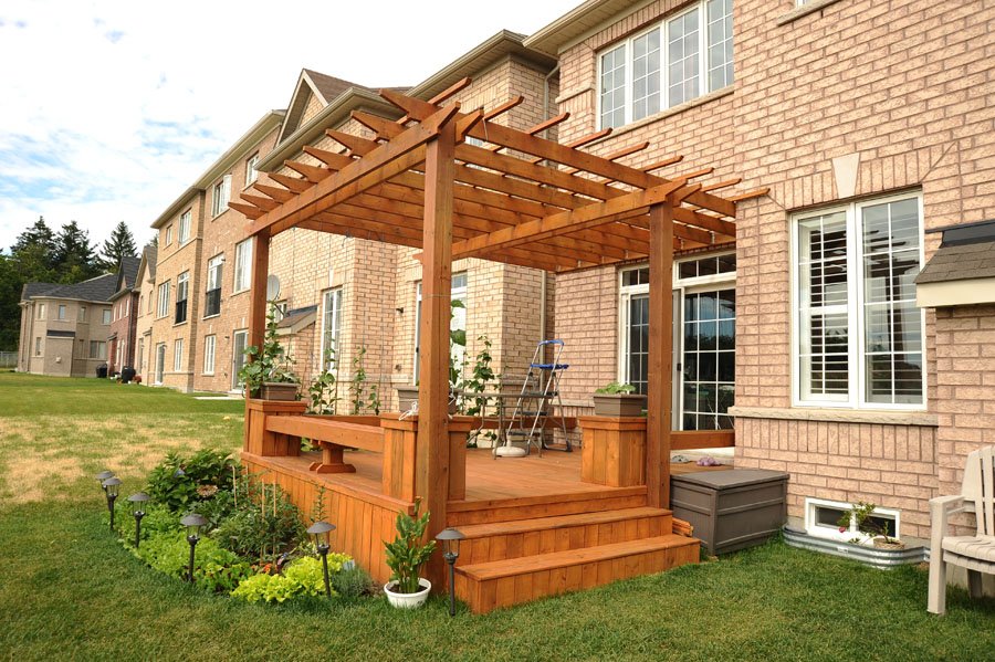 Square deck with full covered pergola