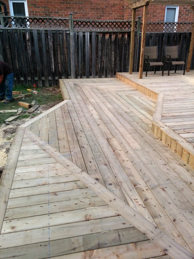 Low profile deck with different decking direction