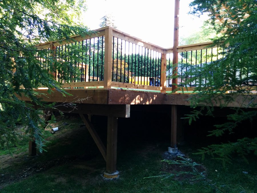 Free Hold Cedar Deck with Pergola
