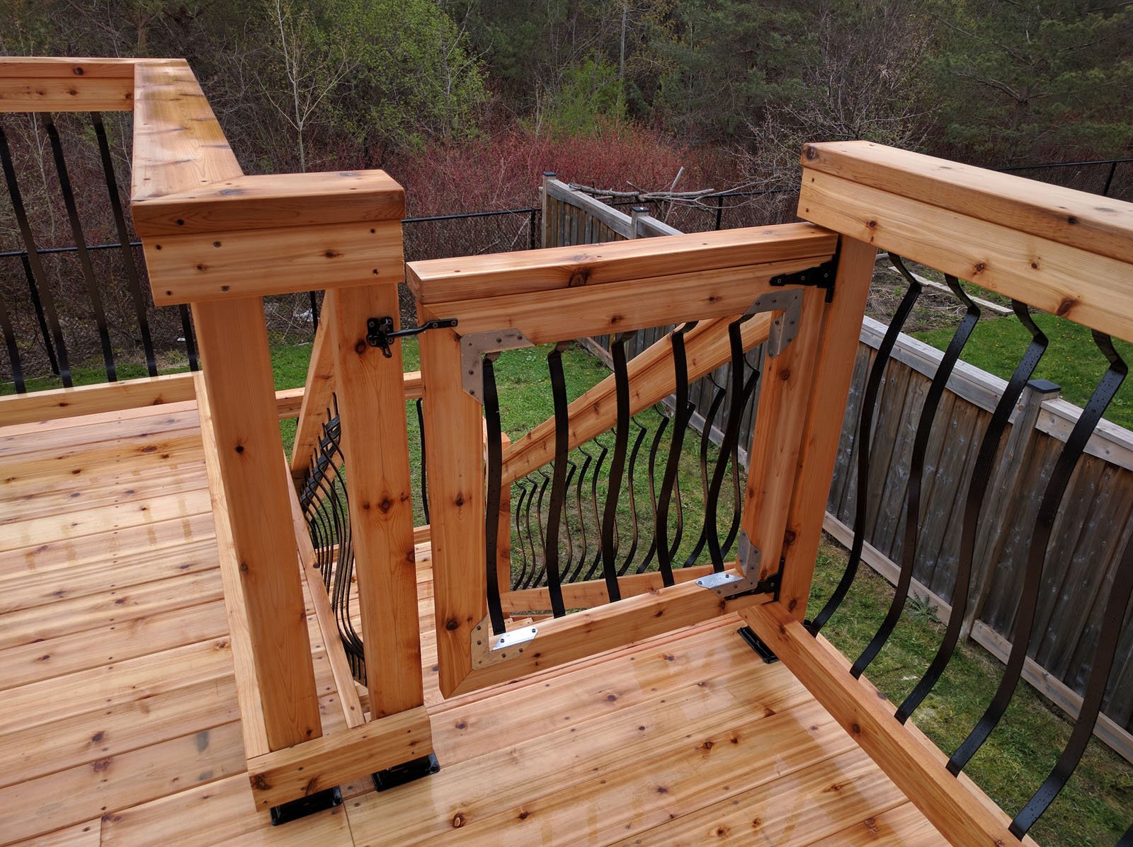 Cedar 2nd Level Deck