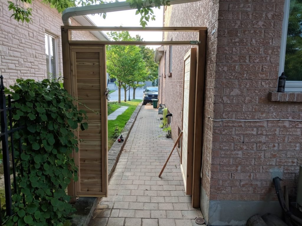 Ground Level deck with Privacy Screen